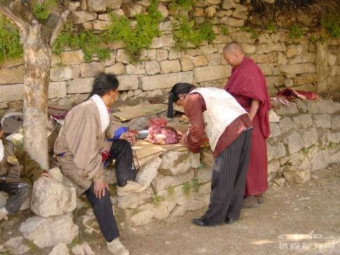 喇嘛吃肉