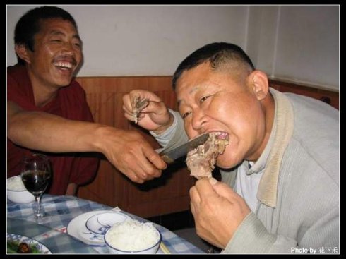喇嘛吃肉