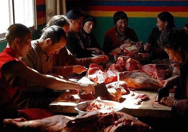 喇嘛吃肉