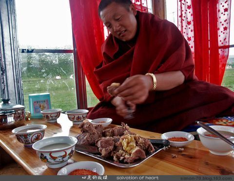 喇嘛吃肉